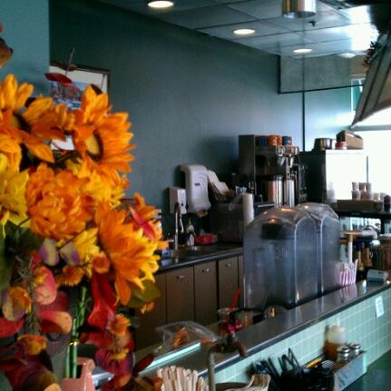 11/7/2011 tarihinde Michael F.ziyaretçi tarafından Nixon&#39;s Coffee House'de çekilen fotoğraf