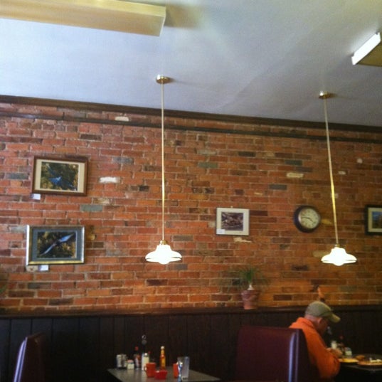 8/31/2012 tarihinde Scott F.ziyaretçi tarafından Main Street Restaurant'de çekilen fotoğraf