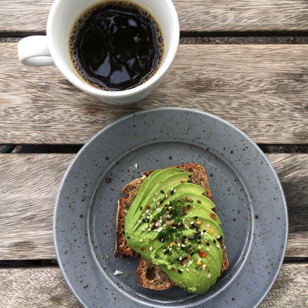 Das Foto wurde bei Café Blom von Magnus H. am 8/18/2019 aufgenommen