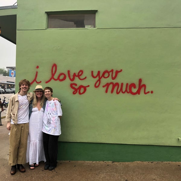 Fotografii Na I Love You So Much Graffiti Bouldin Creek Ostin Tx Fotografii Na I Love You So Much Graffiti Bouldin Creek Ostin Tx