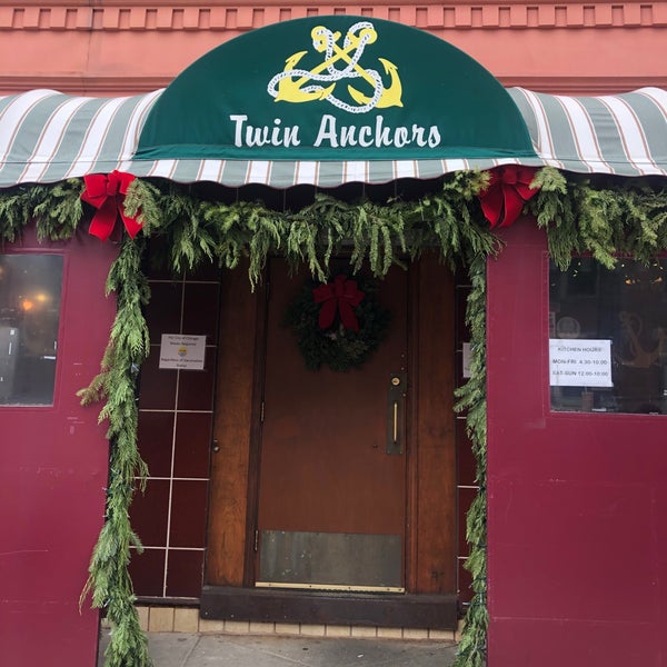 Photo taken at Twin Anchors Restaurant &amp; Tavern by Mary O. on 12/4/2021