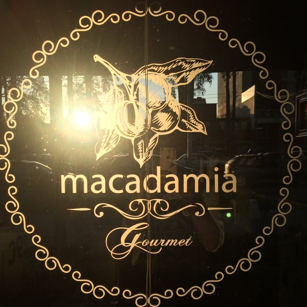 7/10/2015 tarihinde Nancy O.ziyaretçi tarafından Macadamia Gourmet'de çekilen fotoğraf