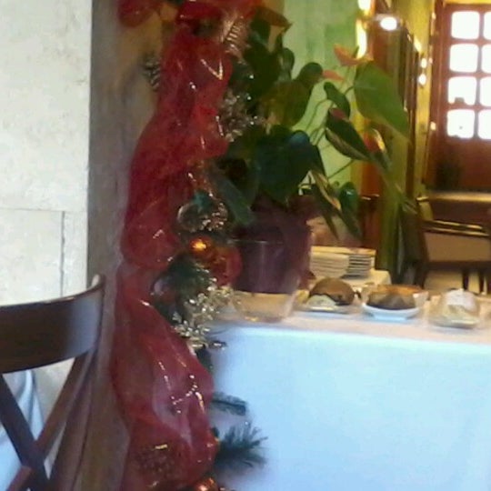 Photo taken at Restaurant El Pont 9 by Creci M. on 12/22/2012