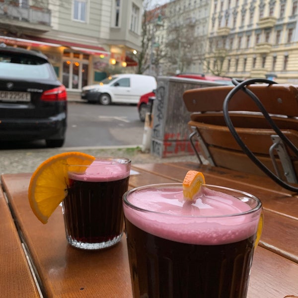 great place to have a glass of mulled wine and enjoy the kietz