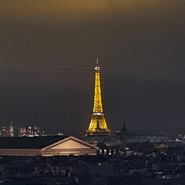 Foto diambil di Terrasse des Galeries Lafayette oleh Iain I. pada 2/5/2024