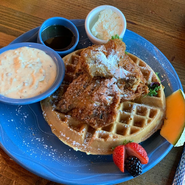 Foto tirada no(a) The Breakfast Club at Midtown por Judy M. em 10/17/2019