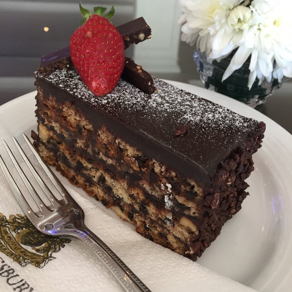 Photos At The Cake The Kingsbury 2 Tips