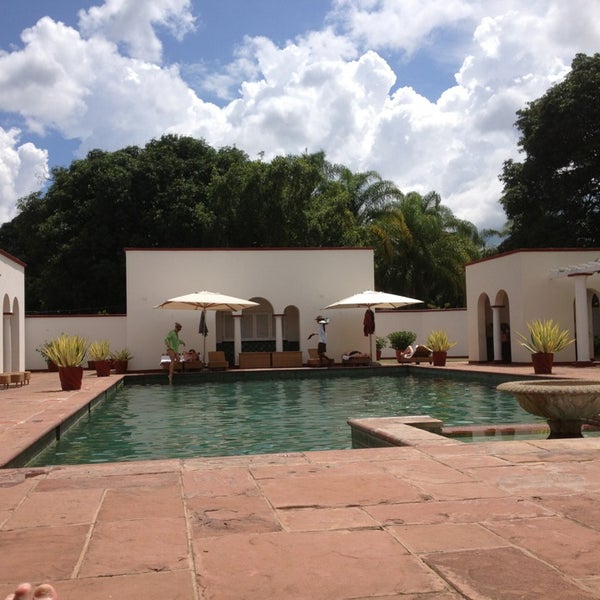 Victoria Falls Hotel - Hotel