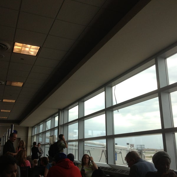 Photo taken at Chicago Midway International Airport (MDW) by Chris M. on 5/4/2013