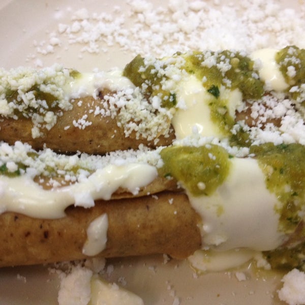 Fotos en Quesadillas María Isabel Polanco Emilio Castelar 14