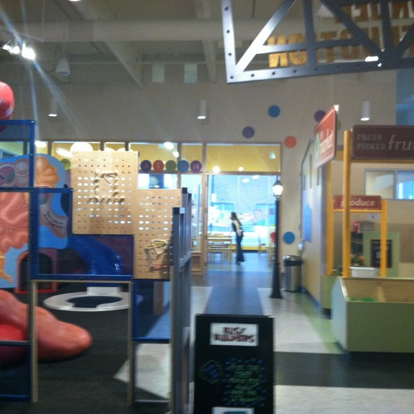 Photo taken at The Children&#39;s Museum of Green Bay by Glass Monkey Smokeshop on 3/10/2013
