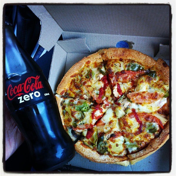 Hell pizza gb. Семь в пиццерии. Новозеландская пицца. Пицца красногорск. Илья клен хелз пицца.