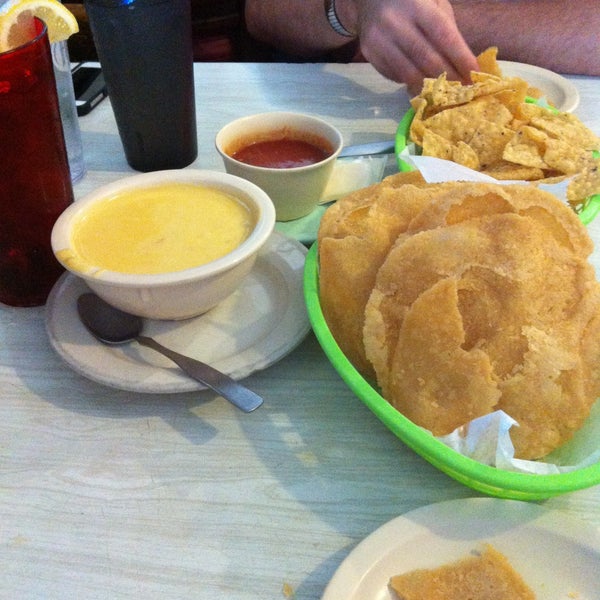 Queso and big chips!