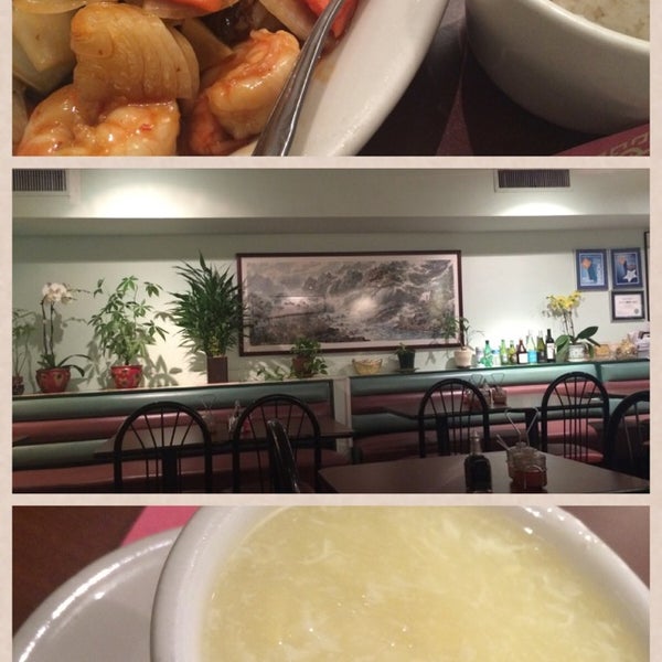Photo taken at Mr. Chen&#39;s Organic Chinese Cuisine by Lee C. on 4/18/2014
