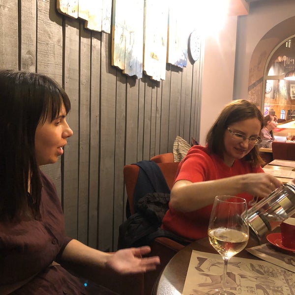 11/1/2019 tarihinde Кэтziyaretçi tarafından Toscana Grill'de çekilen fotoğraf