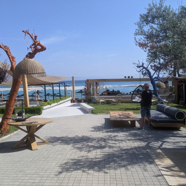 Foto tomada en Villas • Seaside Lounge &amp; Restaurant  por Ilian G. el 6/24/2019
