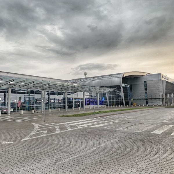 Снимок сделан в Аэропорт Познань-Лавица (POZ) пользователем Jan M. 11/3/2019