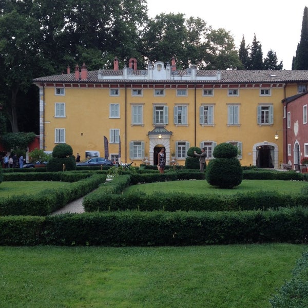 Das Foto wurde bei Villa Cordevigo Wine Relais von Lorenzo N. am 7/25/2014 aufgenommen