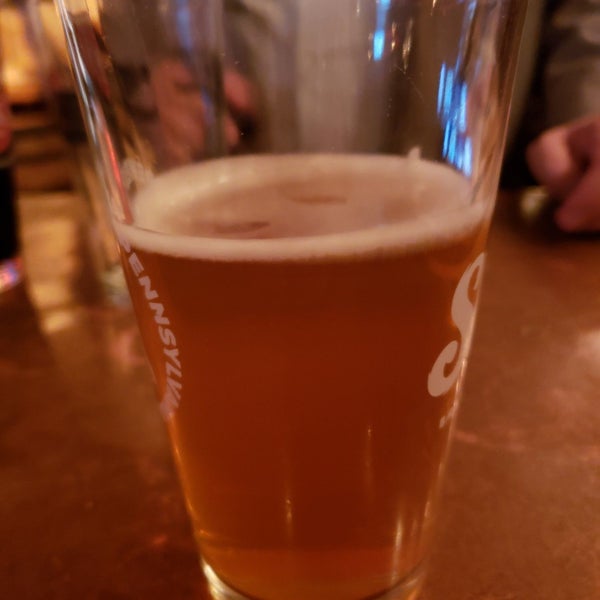 Foto tirada no(a) Gebhard&#39;s Beer Culture por Dan B. em 10/22/2019