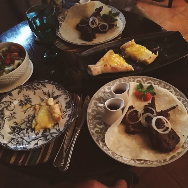 3/31/2016にOlya M.がTiflis Georgian Restaurantで撮った写真