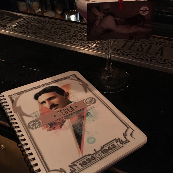 2/16/2019にAnna M.がTesla Barで撮った写真