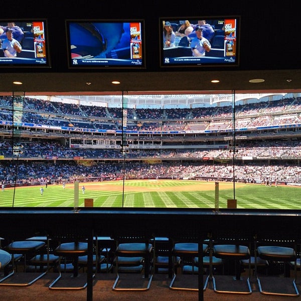 mohegan sun bar yankee stadium
