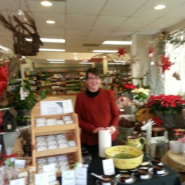 Das Foto wurde bei North Haven Gardens von Susan&#39;s Soaps am 12/15/2013 aufgenommen