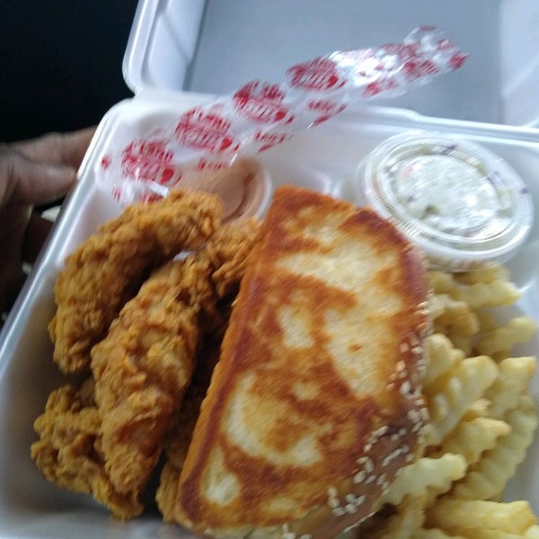 Photo taken at Raising Cane&#39;s Chicken Fingers by Luther W. on 2/27/2022