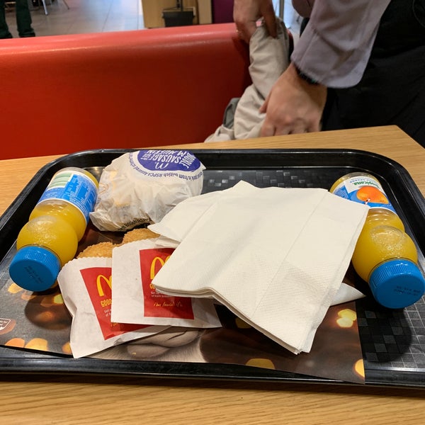 Foto scattata a McDonald&#39;s da Kathy M. il 11/27/2019