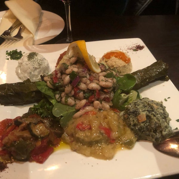 Das Foto wurde bei Tuba - Authentic Turkish Restaurant von Alexa S. am 3/2/2018 aufgenommen