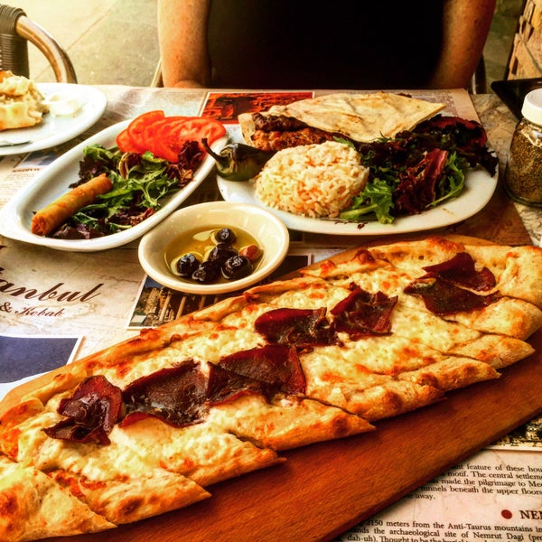 Foto diambil di Istanbul Borek &amp; Kebab oleh Lynne F. pada 5/30/2016