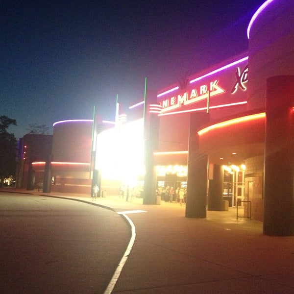 Tinseltown Movie Theater in Town Center