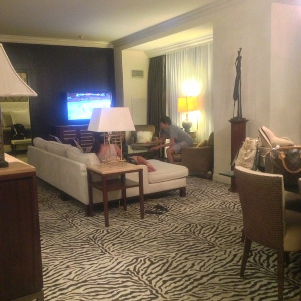 Das Foto wurde bei Loews New Orleans Hotel von Liz H. am 6/23/2013 aufgenommen