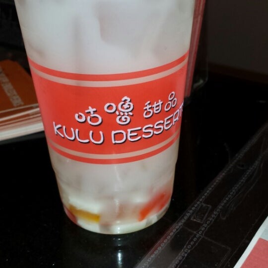 Photo prise au Kulu Desserts par Lina L. le5/18/2013