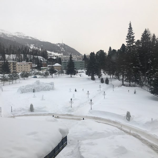 Foto scattata a Kempinski Grand Hotel des Bains da Rogerio M. il 1/18/2018