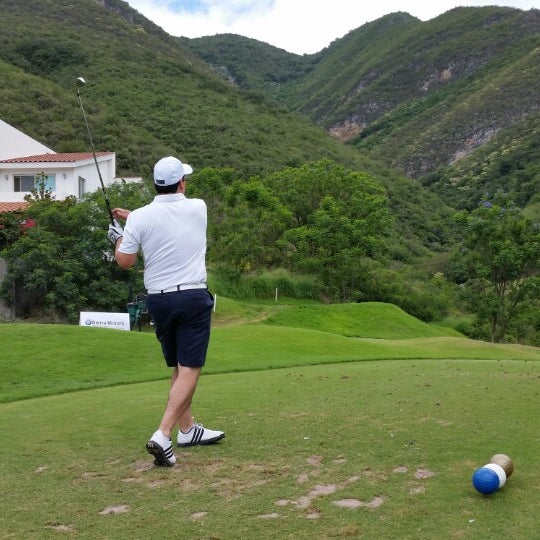 Campo De Golf. La Herradura 4 tips de 166 visitantes