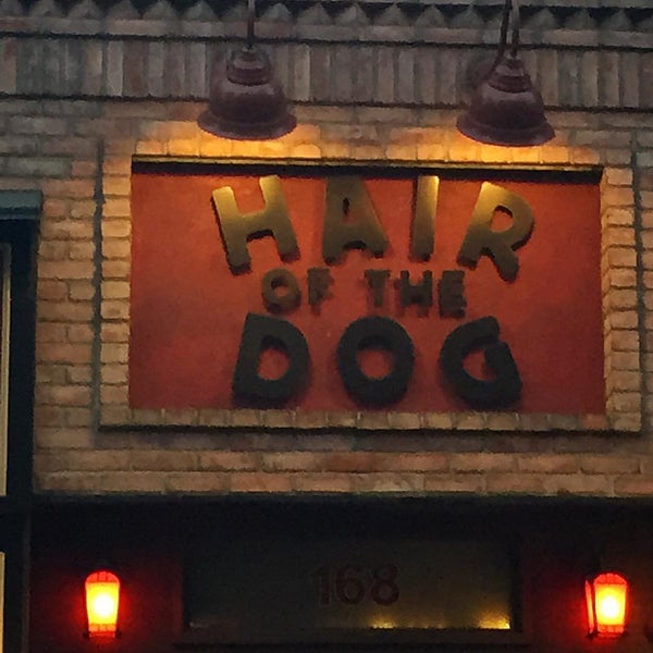 Foto diambil di Hair of the Dog oleh Fred P. pada 8/29/2015