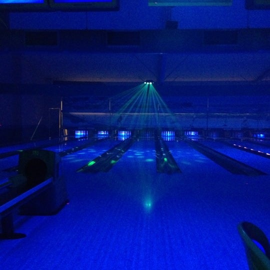 Photo taken at Gable House Bowl by Niecy M. on 11/12/2012