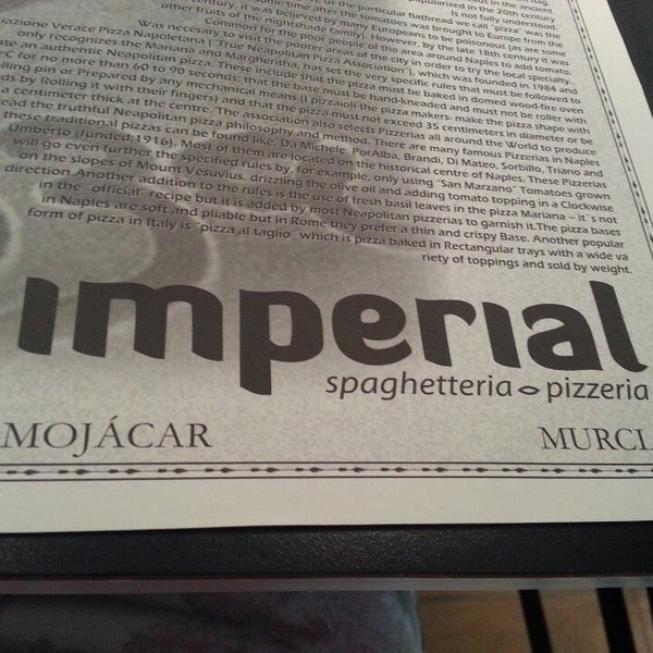 รูปภาพถ่ายที่ Spaghetteria Pizzeria Imperial โดย Carla E. เมื่อ 5/4/2013