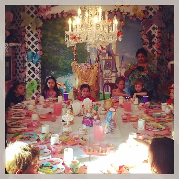 Photos At Olivia S Dollhouse Tea Room South Robertson