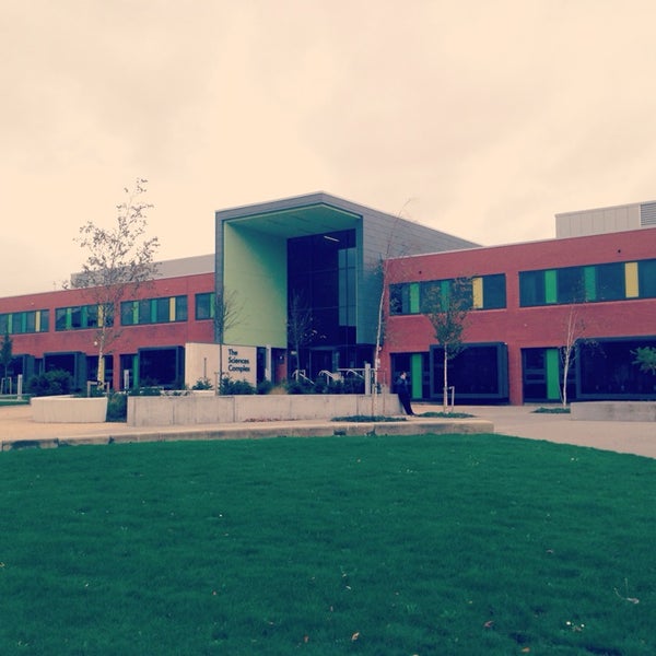 University complexes. Агни новый кампус. Группа исследователей из канзасского университета. University complexes. Jaqua center zgf architects сша.