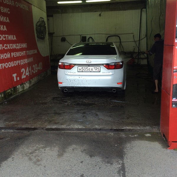 Модульная мойка автомобилей. Автосервис автомойка. Автомобиль на автомойке. 163 омск. Автономная модульная мойка.