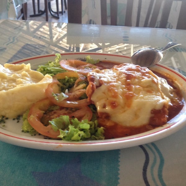 10/31/2013 tarihinde Jardel A.ziyaretçi tarafından Restaurante Estaleiro North'de çekilen fotoğraf