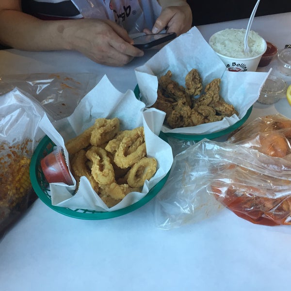 Photo taken at The Boiling Crab by Marie Christine on 5/11/2019