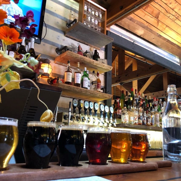Photo taken at Smugglers Brew Pub by Keith on 8/30/2019