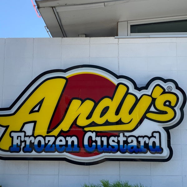 Photo prise au Andy&#39;s Frozen Custard par Anthony C. le9/6/2021