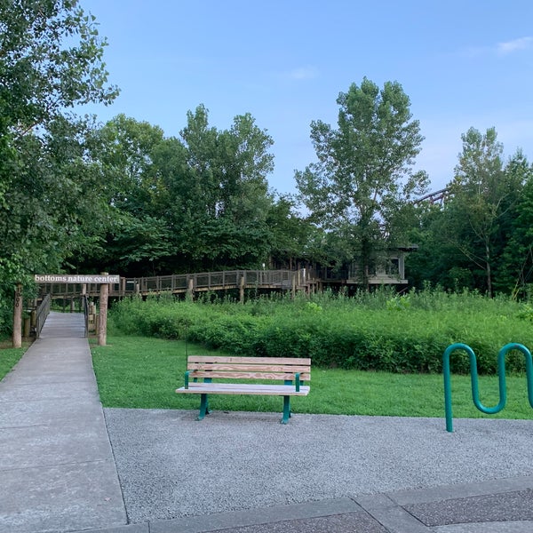 Foto diambil di Shelby Bottoms Park &amp; Nature Center oleh Anthony C. pada 7/7/2019