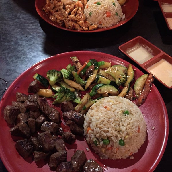 12/3/2018 tarihinde Anthony C.ziyaretçi tarafından Red Koi Japanese Cuisine'de çekilen fotoğraf