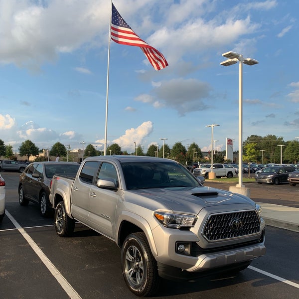 Wolfchase Toyota Car Dealership