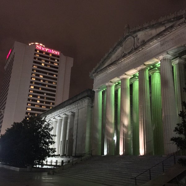 Foto tomada en Nashville War Memorial Auditorium  por Anthony C. el 12/27/2015